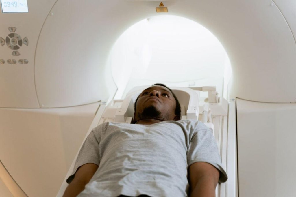 pourquoi être à jeun pour une irm